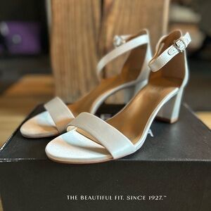 Naturalizer Vera Ankle Strap Sandal